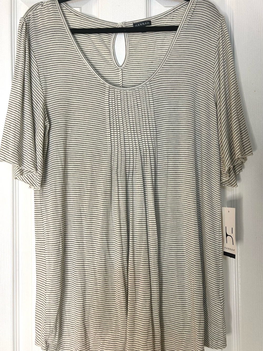 NWT Hannah VERY SOFT Cream and Black Striped Scoop Neck Tee